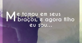 Me tomou em seus braços, e agora… Gabriela Rocha Me tomou em seus braços
